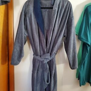 Mens robe